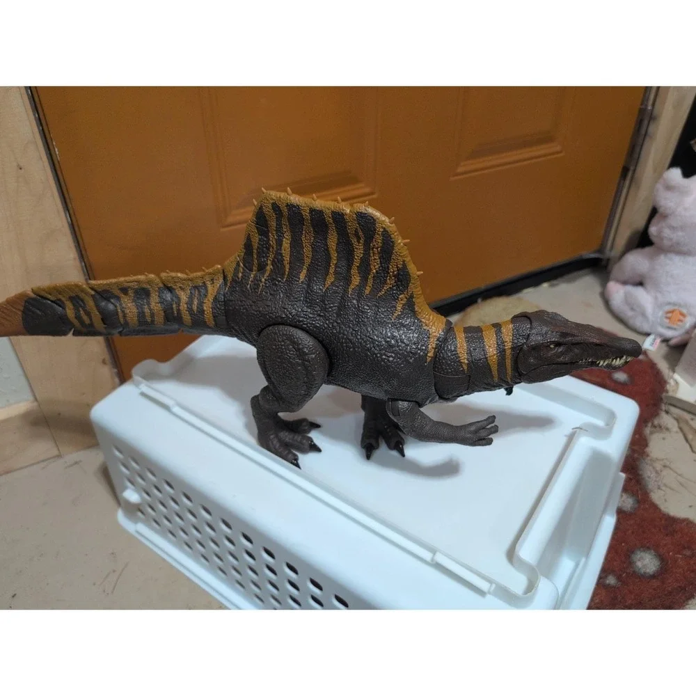 Jurassic World Rebirth Tail Thrasher Spinosaurus Action Figure, Dinosaur Toy